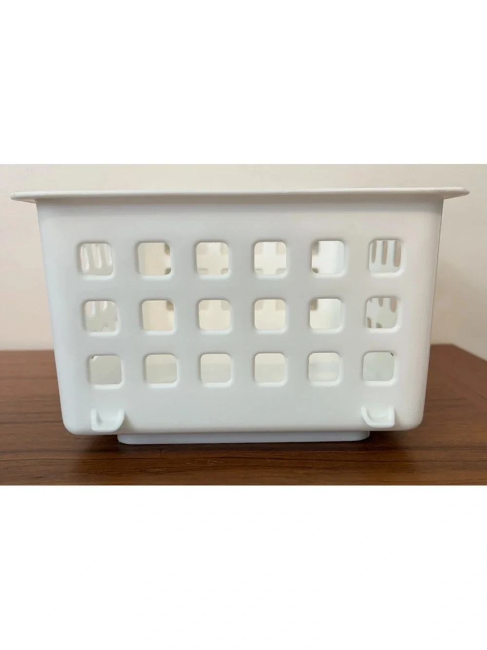 Rubbermaid Slide N Stack Bin #5581 White Storage Basket Plastic